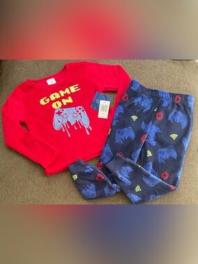 NWT Boy’s Dream Big Peace Out “Gamer” 2 Piece Fleece Pajama Set Size XXS 4/5